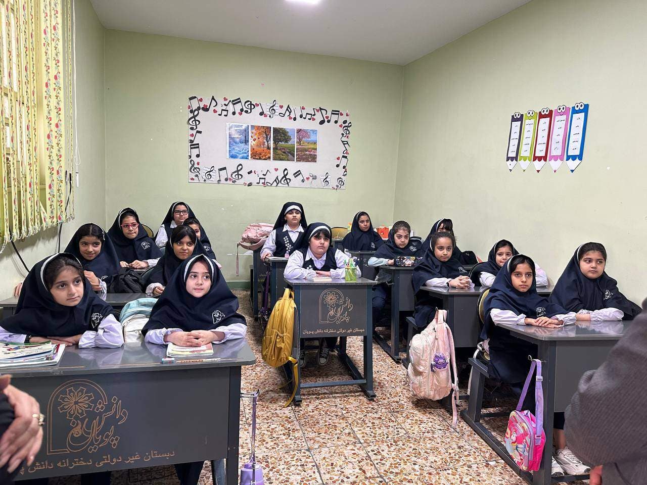 بازدید مسئول مدارس غیردولتی خوزستان از مؤسسه دانشپویان